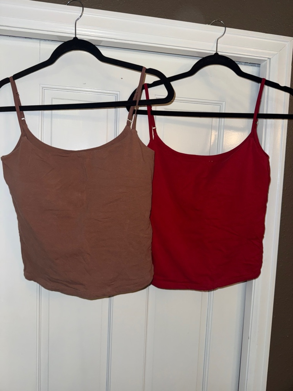 Abercrombie & Fitch Bra-Free 90s cami Red and Brown